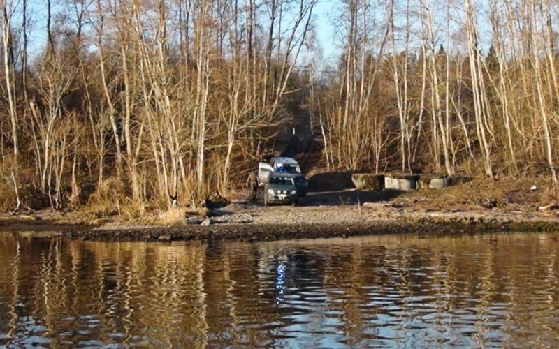 Пограничники задержали на реке Нарва подозреваемого в контрабанде гражданина Эстонии Пограничники задержали на реке Нарва подозреваемого в контрабанде гражданина Эстонии