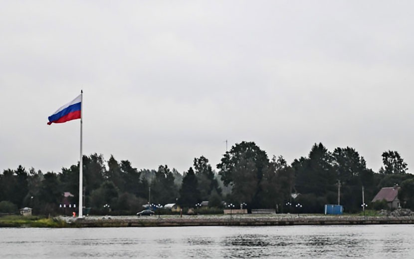 Группа депутатов Рийгикогу отправилась с личной инспекцией на восточную границу