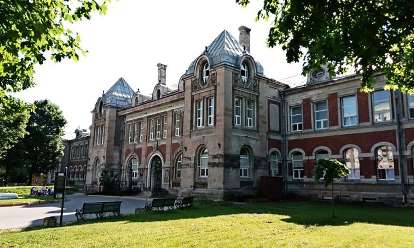 Палаты детского отделения Нарвской больницы закрыты, но это временно