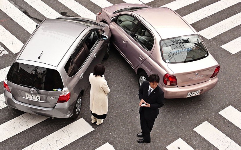 Исследование: кому первым звонят люди в Эстонии после дорожно-транспортного происшествия?