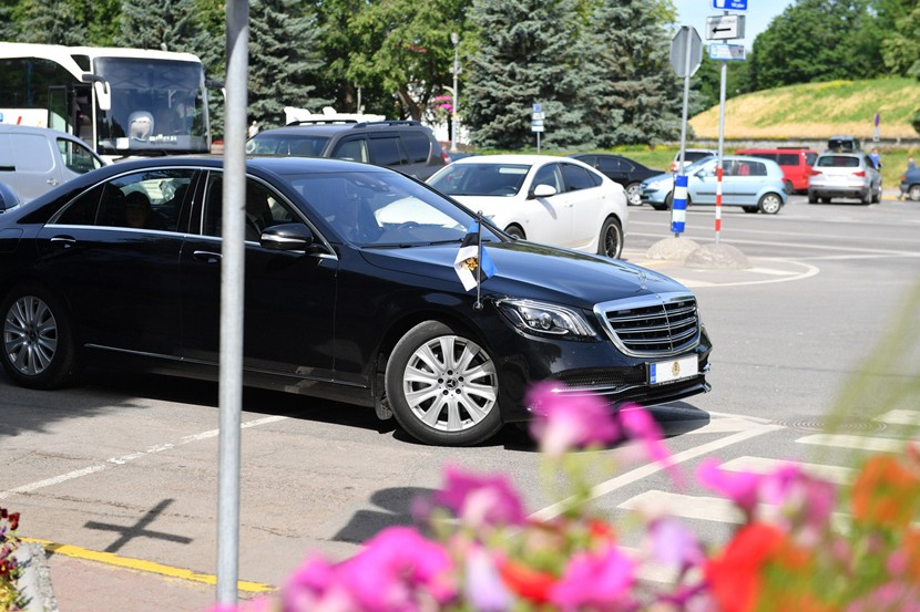 Керсти Кальюлайд прибыла в Нарву