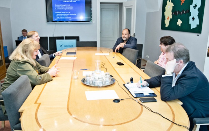 Стальнухин все же возглавил комиссию по проблемам развития эстонского языка