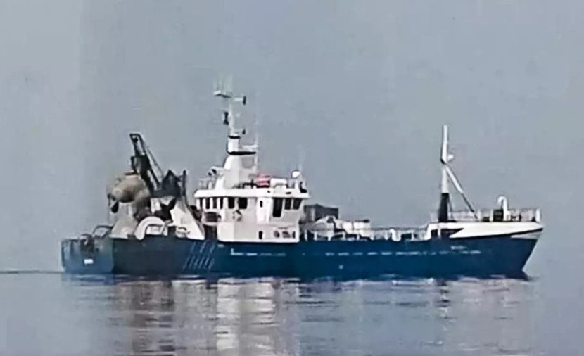 Капитан судна Roxen все еще остается под домашним арестом