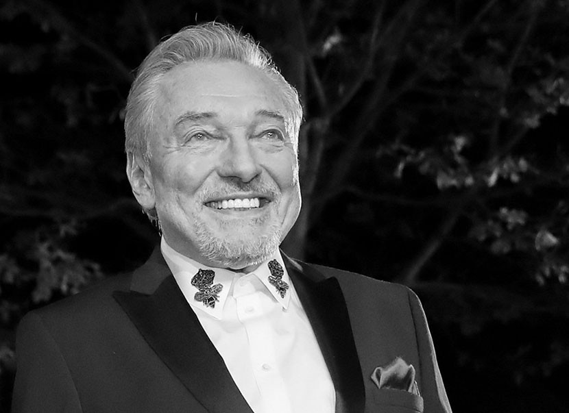 Умер чешский эстрадный певец Карел Готт