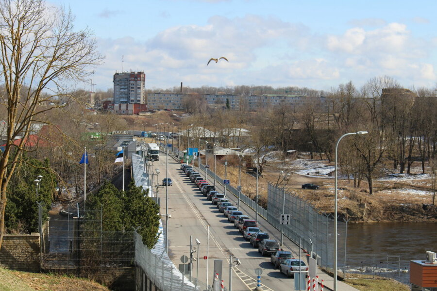 Коронавирус: на границе с Эстонией и Финляндией россияне усилили контроль. Проверены 34 гражданина Китайской Народной Республики