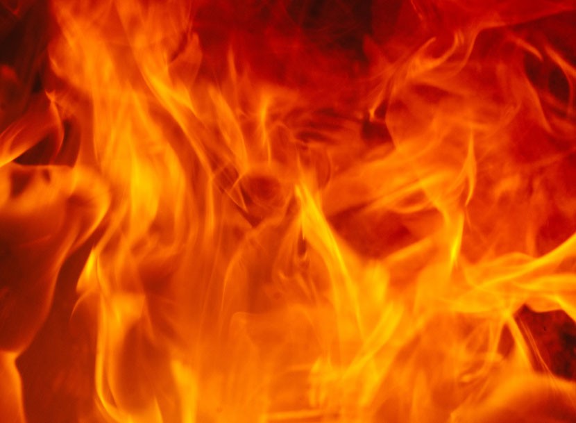 В квартирном пожаре в Нарве погиб человек. Вероятно, стал жертвой курения