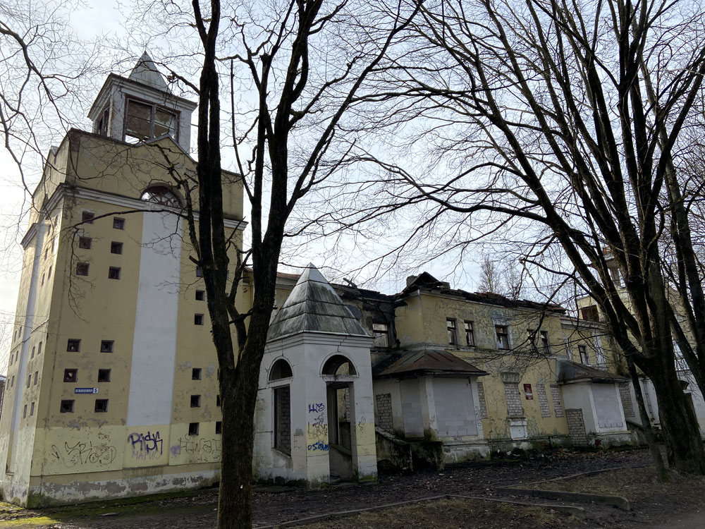 ТОП-5 нарвских заброшенных строений, ждать преображения которых все давно устали