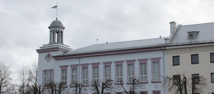 В Нарве работникам закрывшихся из-за ЧП городских учреждений будут платить 70% от зарплаты