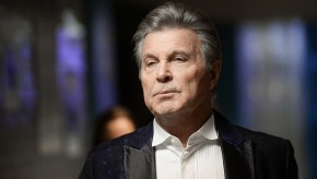 Заразившийся коронавирусом певец Лев Лещенко пошел на поправку