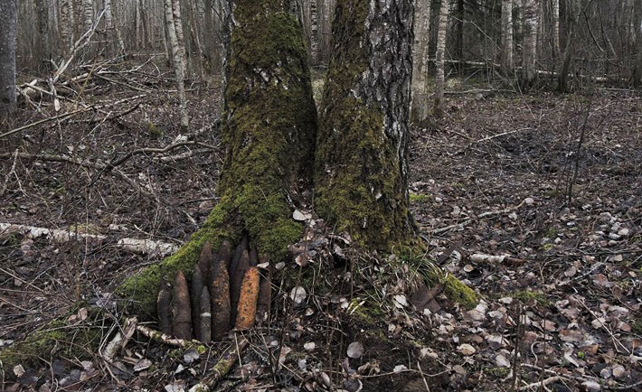 ФОТО: В Нарва-Йыэсуу спасатели уничтожили на месте найденные снаряды времен Второй мировой