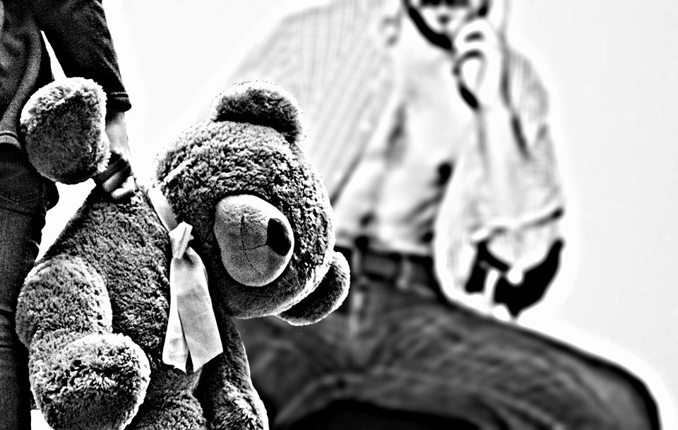 В Маарду полиция провела обыски в трех квартирах, жильцы которых подозреваются в скачивании детской порнографии