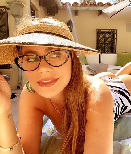 Дженнифер Лопес, Пэрис Хилтон, Сальма Хайек, Ева Лонгория, Иванка Трамп и другие отмечают День поминовения в США