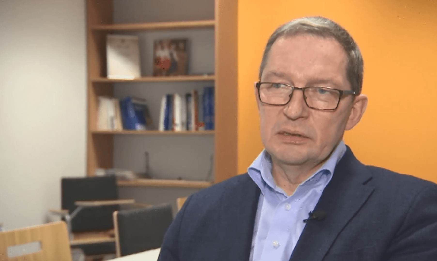 Предлагавшего вакцину членам клуба руководителя Валгаской больницы снимут с должности