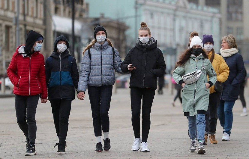 Ощущение опасности коронавируса пошло на спад, но профилактические меры соблюдаются