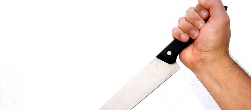 В Хаапсалу мужчина напал на троих человек, одна жертва скончалась