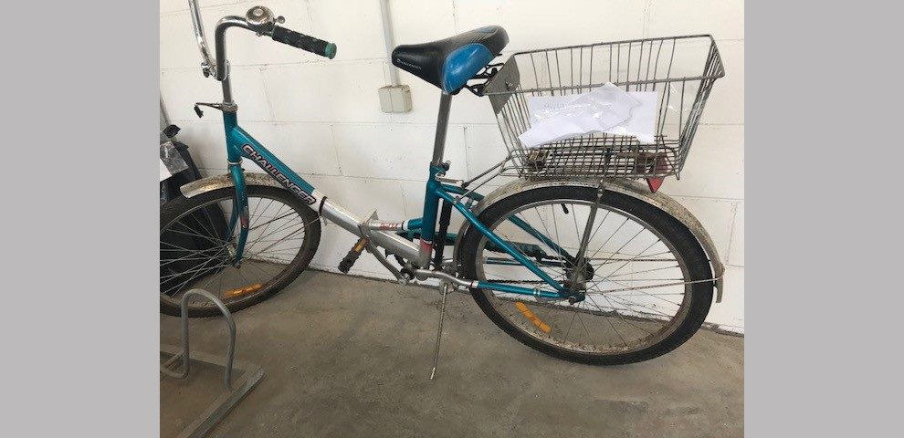 Велосипеды «отчудили», стеллажи – нет