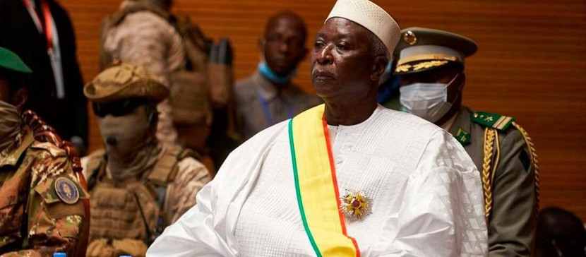 Военные арестовали президента и двух министров в Мали