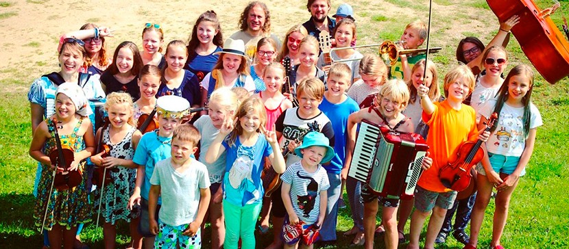 Из-за вспышки дельта-штамма в детском лагере заразились почти 30 детей