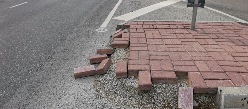 Островки безопасности отремонтируют. Когда — неизвестно