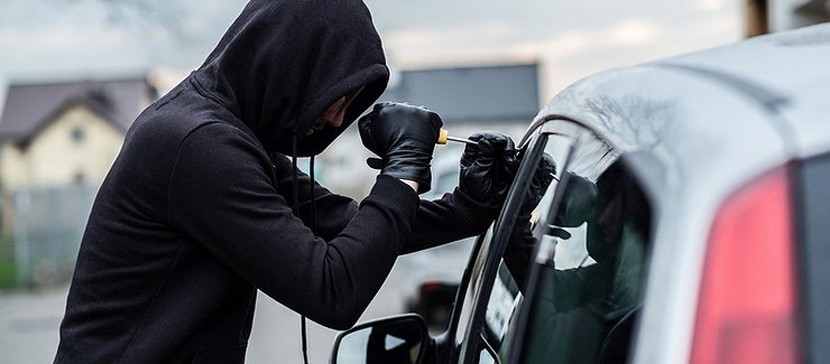 Внимательные люди помогли найти угнанные автомобиль и мотоцикл