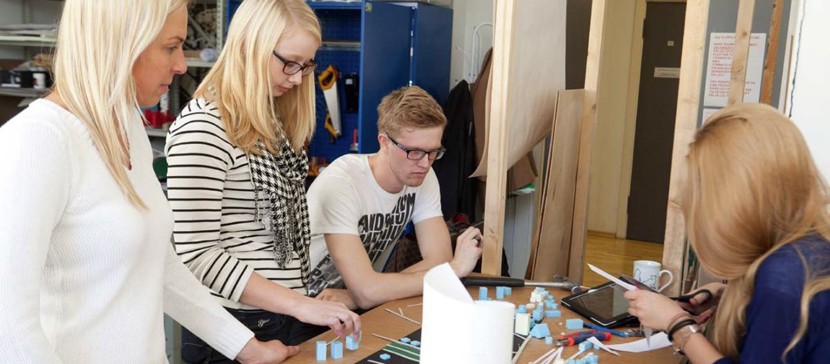 SEB: Молодые люди ценят практику по специальности