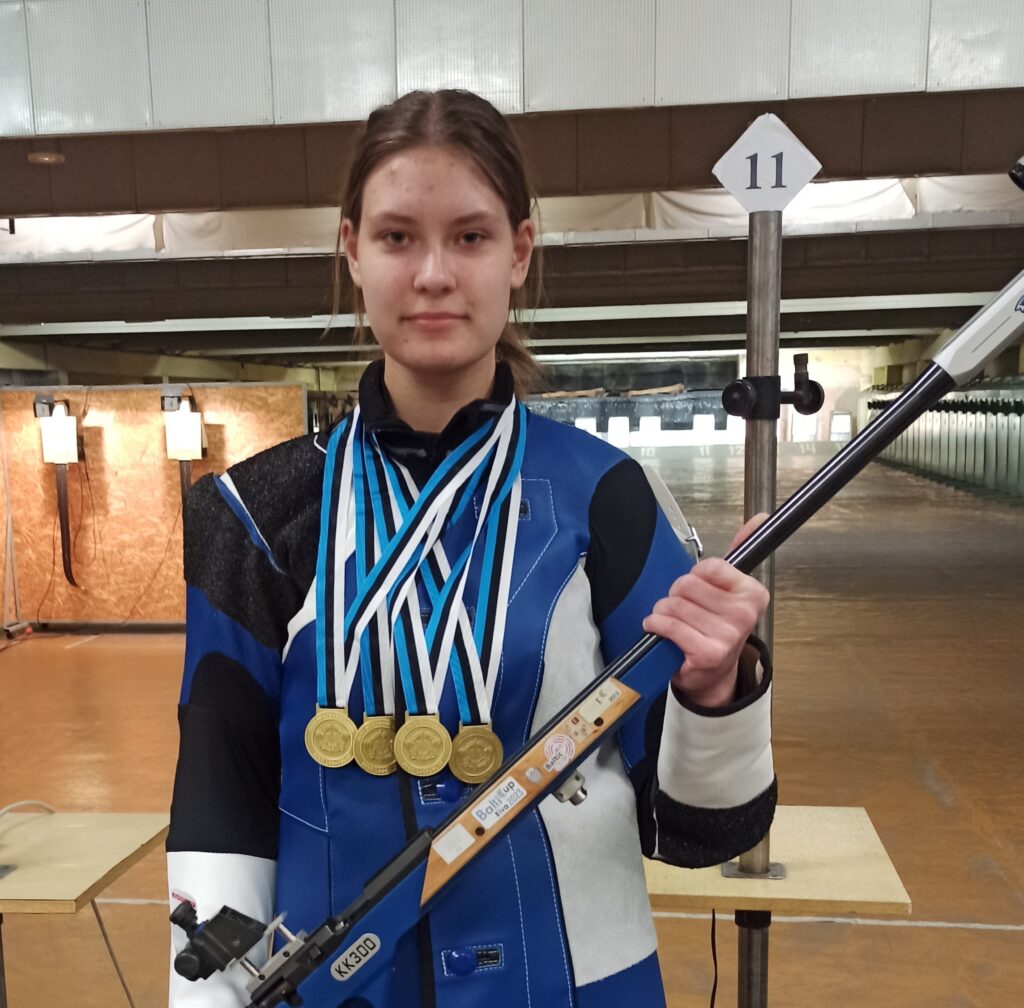 В Чемпионате Эстонии по пулевой стрельбе юные нарвитяне заняли призовые места