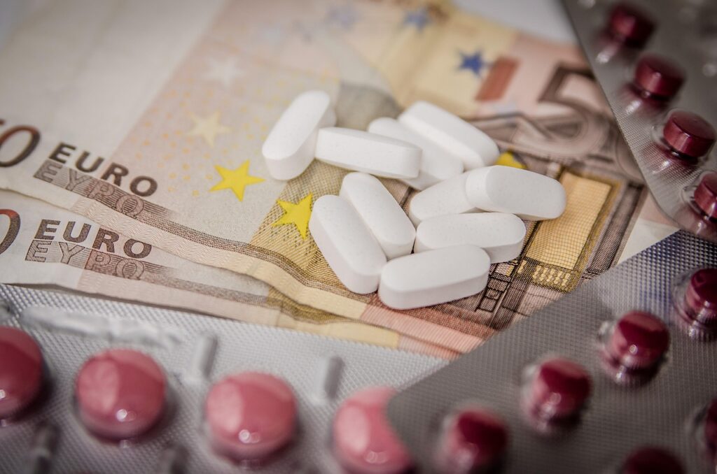 The court sentenced the pharmacist illegally selling medicines to almost 13 years in prison