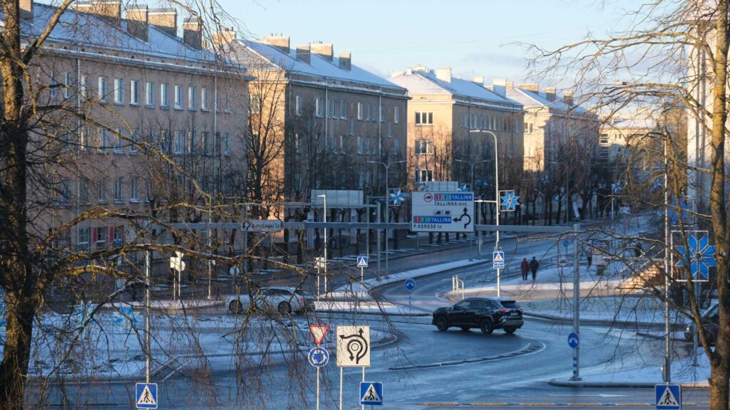The centrists proposed two bills on the release from the autonalog