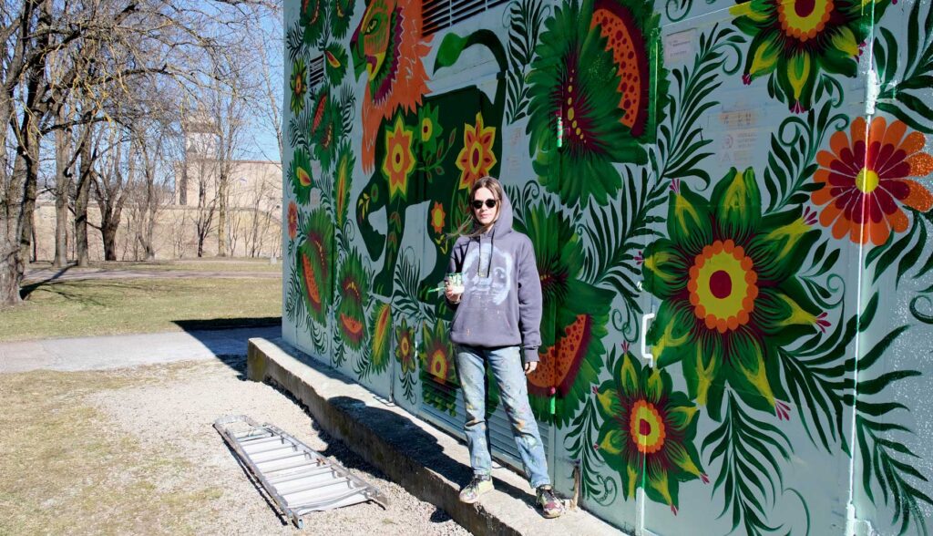 In Narva, another transformer booth turned into an art object