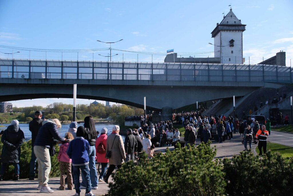 May 9 in Narva: Police of the beginning of 75 industries