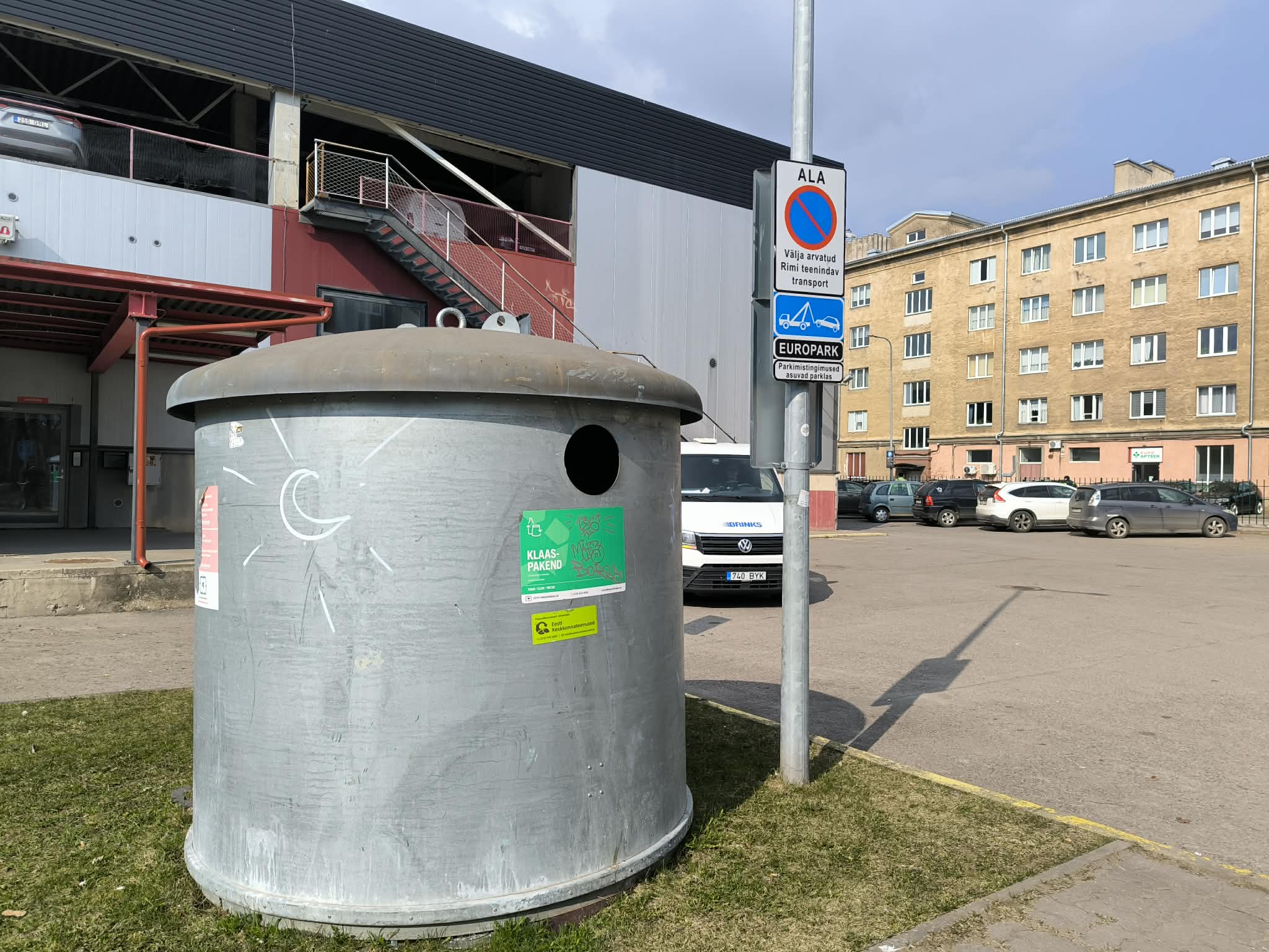 Мусор в Нарве подорожает. Насколько — зависит от того, как вы его сортируете