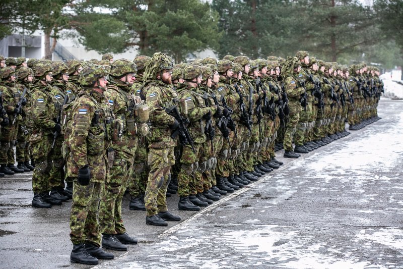 Рийгикогу поддержал введение для военнослужащих срочной службы требования о владении языком на уровне B1